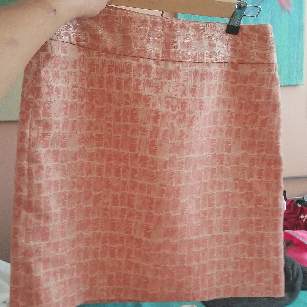 Ann Taylor melon colored work skirt